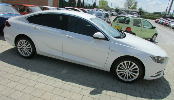 Opel Insignia  - 2019