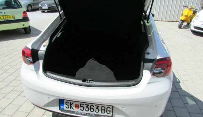 Opel Insignia  - 2019