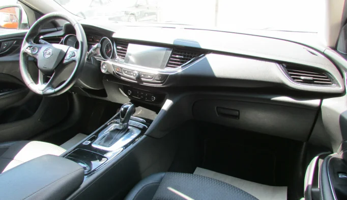 Opel Insignia  - 2019
