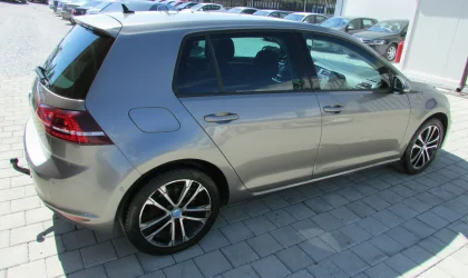 Volkswagen Golf  - 2013