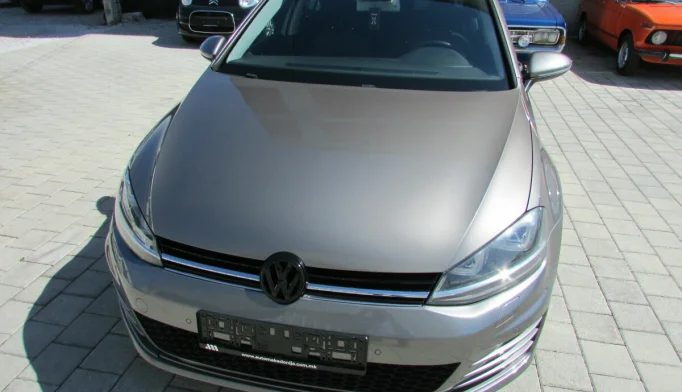 Volkswagen Golf  - 2013