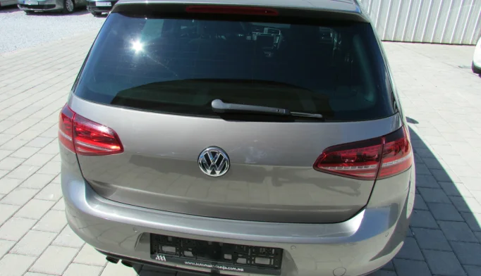Volkswagen Golf  - 2013