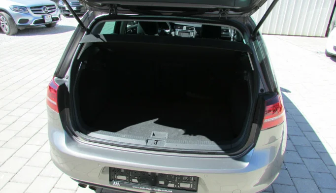 Volkswagen Golf  - 2013