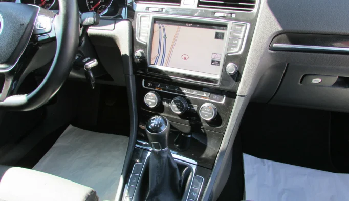 Volkswagen Golf  - 2013