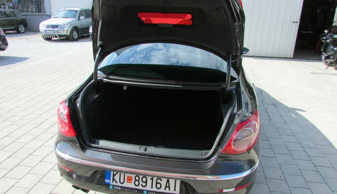 Volkswagen Passat CC  - 2009
