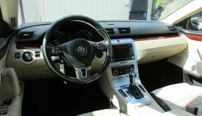 Volkswagen Passat CC  - 2009