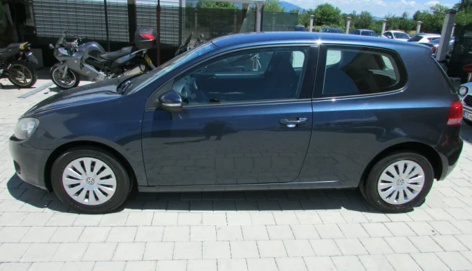 Volkswagen Golf  - 2010