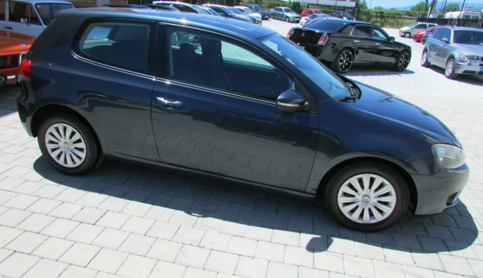 Volkswagen Golf  - 2010