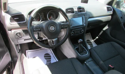 Volkswagen Golf  - 2010