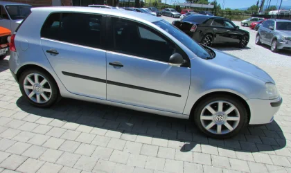 Volkswagen Golf  - 2009