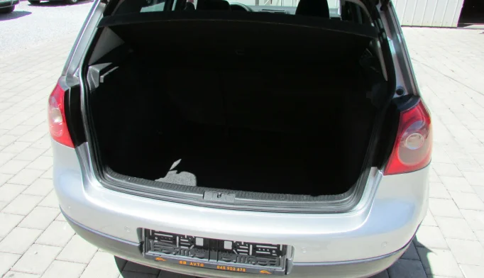 Volkswagen Golf  - 2009
