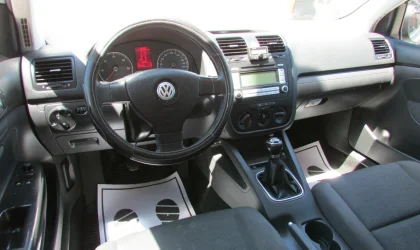 Volkswagen Golf  - 2009