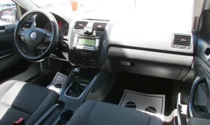 Volkswagen Golf  - 2009