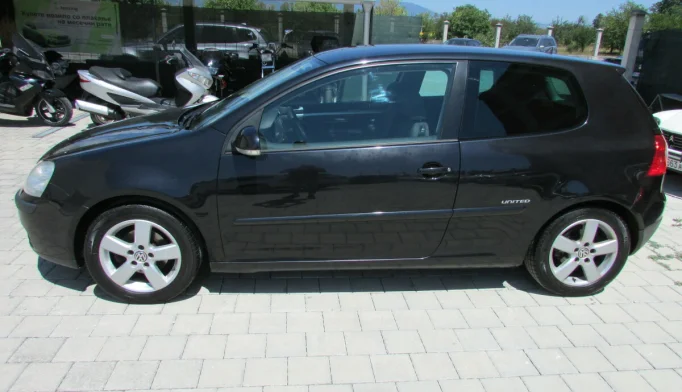 Volkswagen Golf  - 2009