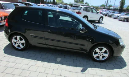 Volkswagen Golf  - 2009