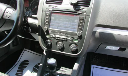 Volkswagen Golf  - 2009