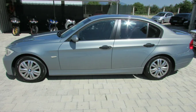 BMW 3 Series  - 2005