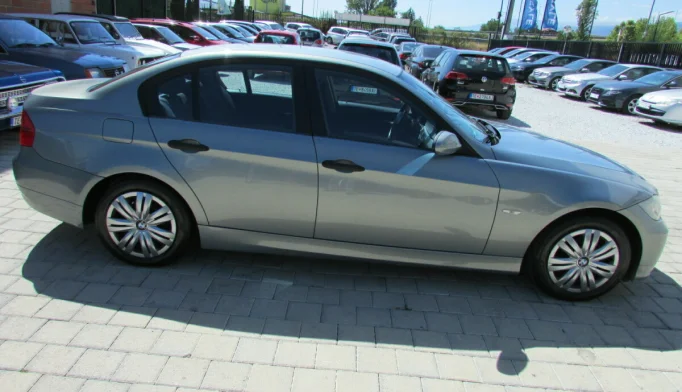 BMW 3 Series  - 2005