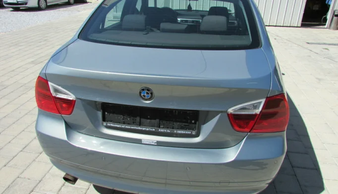 BMW 3 Series  - 2005