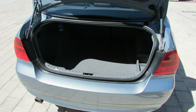 BMW 3 Series  - 2005