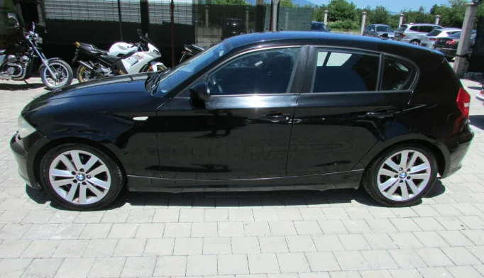 BMW 1 Series  - 2009