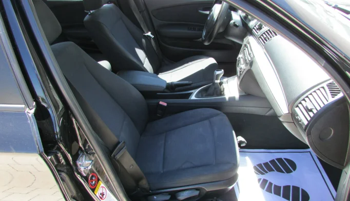 BMW 1 Series  - 2009