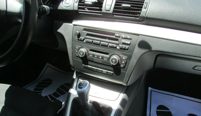 BMW 1 Series  - 2009