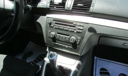 BMW 1 Series  - 2009