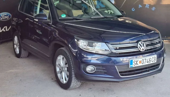 Volkswagen Tiguan  - 2012