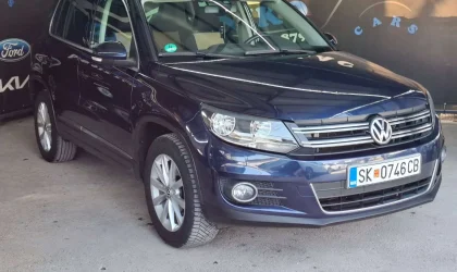 Volkswagen Tiguan  - 2012