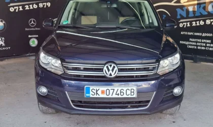 Volkswagen Tiguan  - 2012