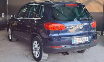 Volkswagen Tiguan  - 2012