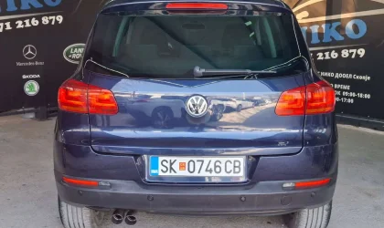 Volkswagen Tiguan  - 2012