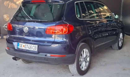 Volkswagen Tiguan  - 2012