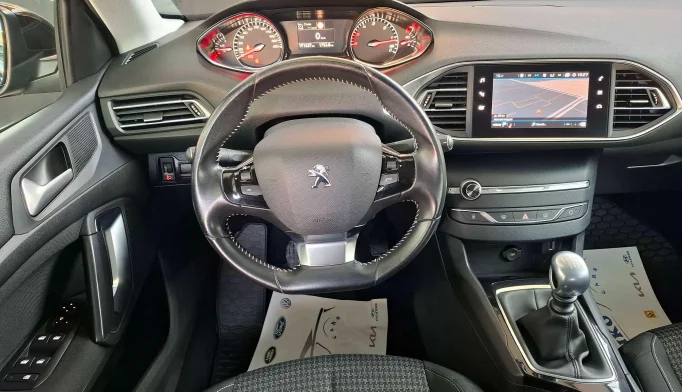Peugeot 308  - 2019