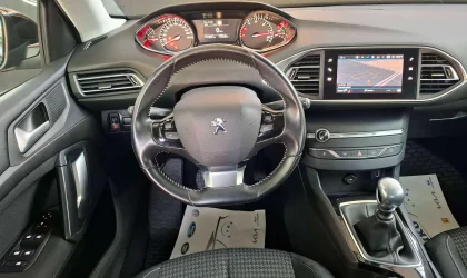 Peugeot 308  - 2019