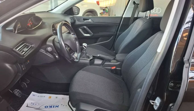 Peugeot 308  - 2019