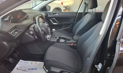 Peugeot 308  - 2019