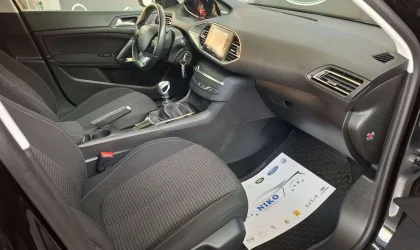 Peugeot 308  - 2019
