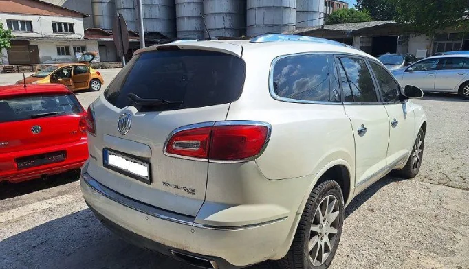 Buick Enclave  - 2012