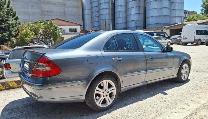 Mercedes-Benz E-Class  - 2006