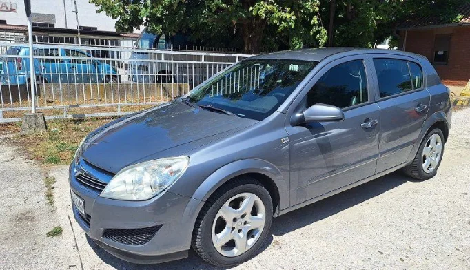 Opel Astra  - 2007