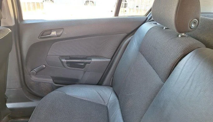Opel Astra  - 2007