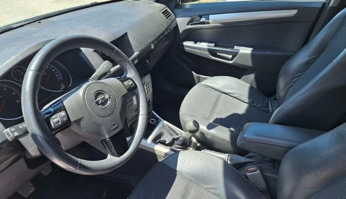 Opel Astra  - 2007