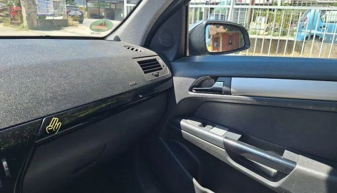 Opel Astra  - 2007