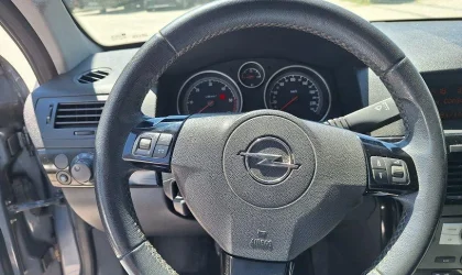 Opel Astra  - 2007
