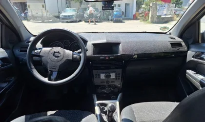 Opel Astra  - 2007