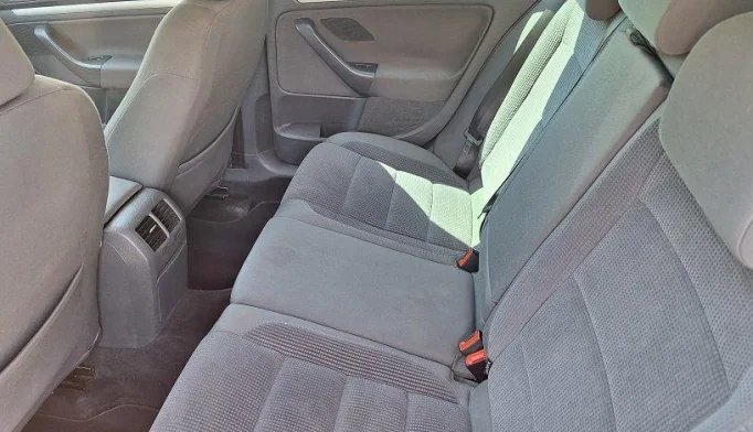 Volkswagen Golf  - 2008