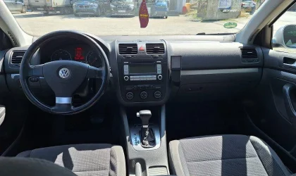 Volkswagen Golf  - 2008