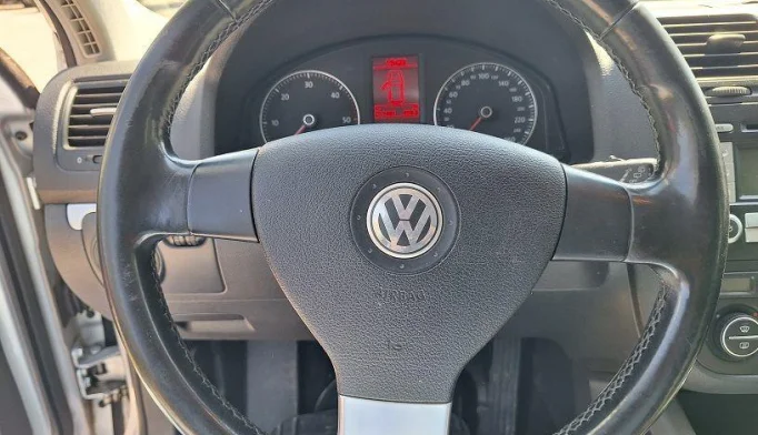 Volkswagen Golf  - 2008